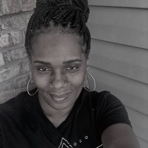 Meet your Posher, Alisha